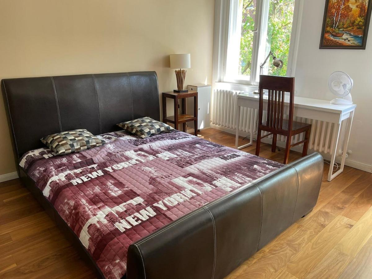 Appartement Modern And Cozy In Good Location