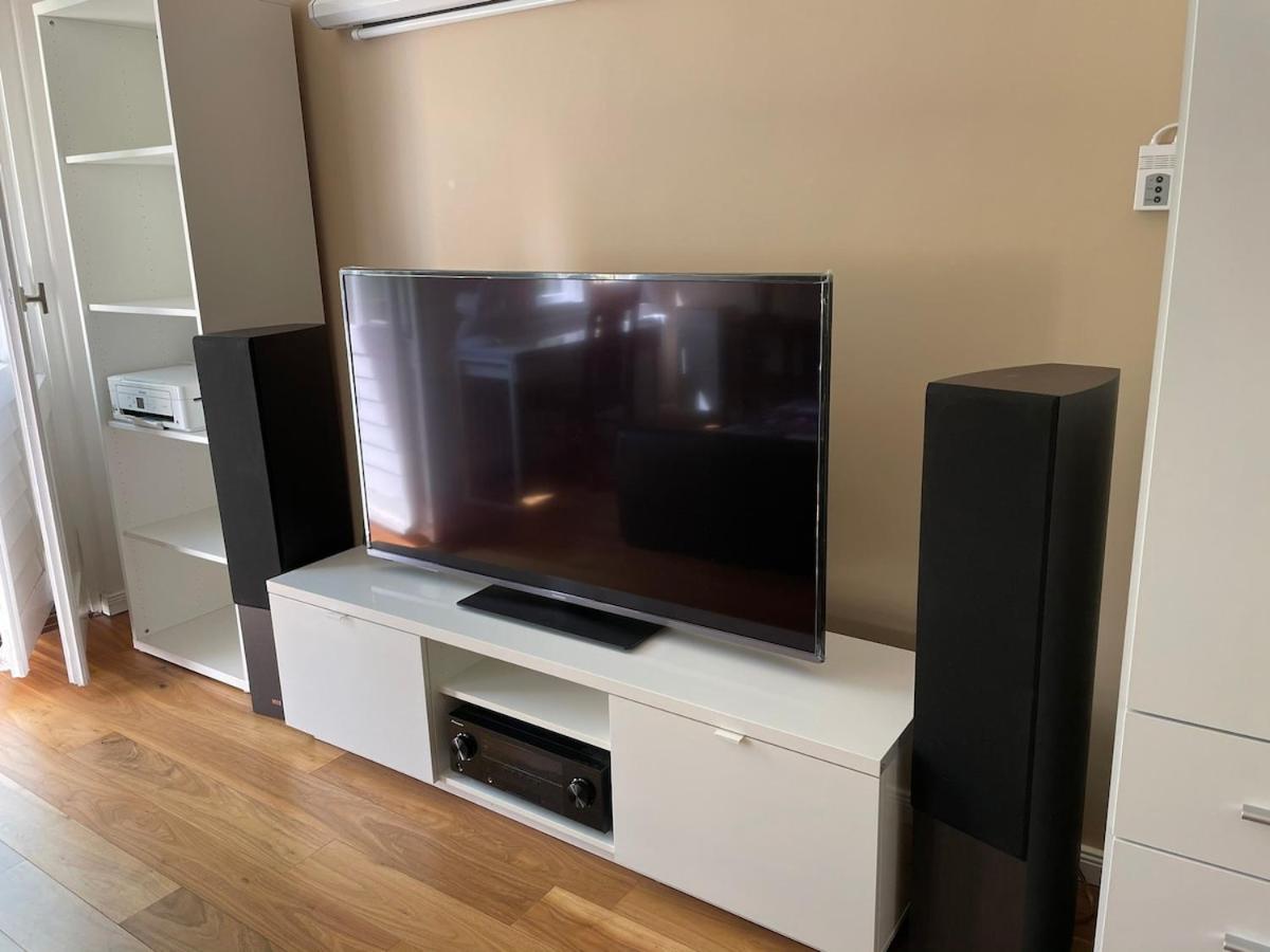 Appartement Modern And Cozy In Good Location Berlijn